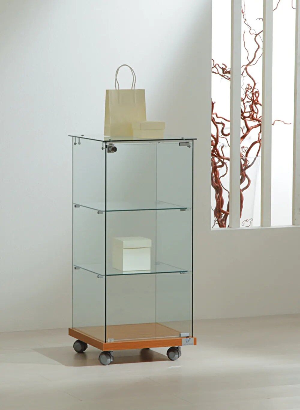vitrine basse en verre - 4-90va-cherry