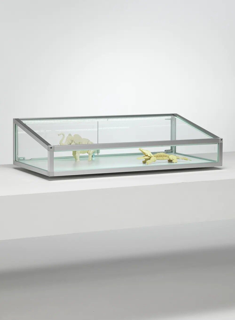vitrine table - c12tbva-silver-silver