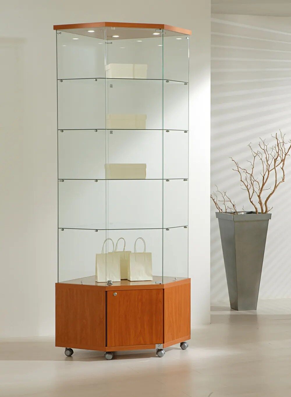 Vitrine haute d′angle 7/22MVA